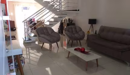 CASA 290 m² de área construída e terreno com 344 m², venda Jardim Colonia