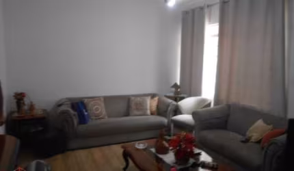 Casa com 3 quartos à venda no Jardim Pacaembu, Jundiaí  por R$ 585.000