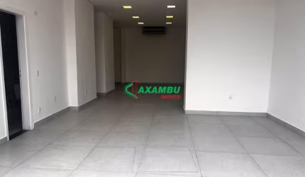 Salão de Locação no Agapeama, Jundiaí-SP: 2 Salas, 2 Banheiros, 296m² de Área