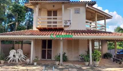 Imperdível oportunidade de casa à venda em Campo Limpo Paulista-SP, 03 quartos sendo 01 suíte, 02 salas, 02 banheiros, 01 lavabo, 3 vagas de garagem.