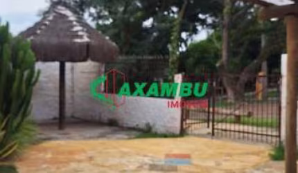 Salão Comercial para Locação em Jundiaí-SP, Jardim Ana Maria: 3 salas, 4 banheiros, AC: 100m² área construída; AT: 193,00m² .