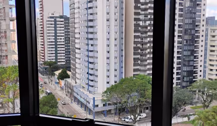 Sala Comercial Excelente em Curitiba Bairro Batel - Excelente tamanho
