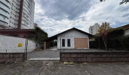 Casa Comercial para Locação Joinville.