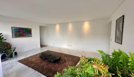Apartamento Amplo no coração do Água Verde