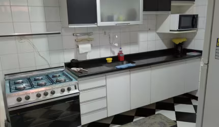CASA DUPLEX - 72 m² - 02 DORMITÓRIOS - QUINTAL - SACADA - VARANDA - CHURRASQUEIRA -GARAGEM