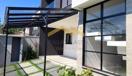 Sobrado Geminado de Esquina Novo e Moderno no bairro Bom Retiro em Joinville!