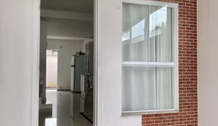 ÓTIMO SOBRADO GEMINADO A VENDA NO GLÓRIA