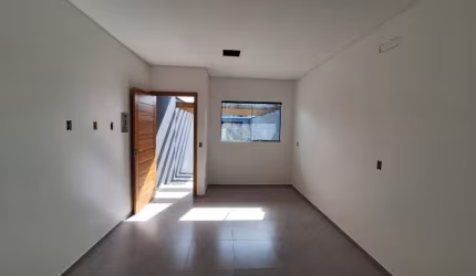 LINDO GEMINADO TERREO NOVO À VENDA NO BAIRRO PETROPOLIS