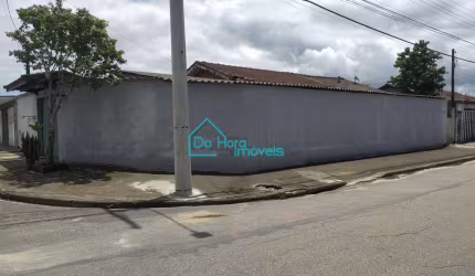 Casa com 3 quartos à venda no Balneário Barigui, Mongaguá  por R$ 160.000