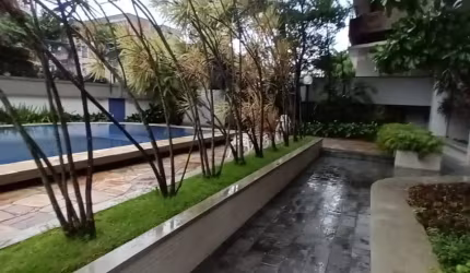 Amplo apto, muito bem localizado