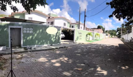 PRIVÊ MOBILIADO À VENDA EM MARIA FARINHA – A 200M DO MAR!  