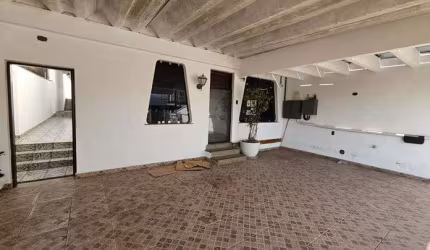 Excelente Casa Térrea Comercial à Venda na Vila Lavínia, Mogi das Cruzes!