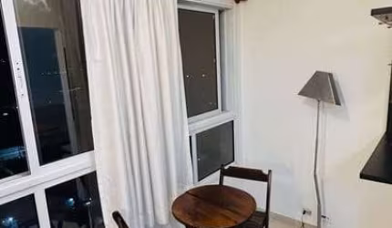Apartamento Loft mobiliado, andar alto para locação no Condomínio Uno Loft, no bairro Vila Oliveira em Mogi das Cruzes, SP