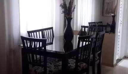 sobrado em condomínio 70m com dois dormitórios e três vagas em mogi