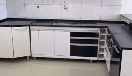 Casa para Alugar valor R$2.600 Vila São Paulo Mogi das cruzes  com,2 dormitórios, 1 sala e 3 vagas!!!
