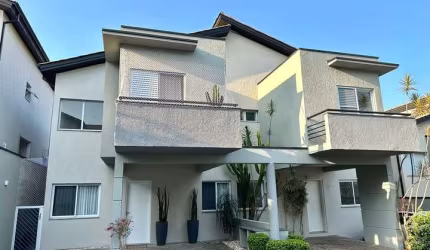 Sobrado para Alugar com 180m², 3 dormitórios, 1 suíte, 1 sala e 2 vagas!!!