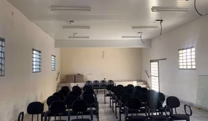 Sala Comercial para Venda em Uberlândia, Tocantins, 1 dormitório, 2 banheiros, 1 vaga