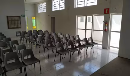 Sala Comercial para Venda em Araxá, Centro, 1 dormitório, 2 banheiros