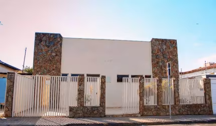 Imóvel Comercial para Venda em Mogi Mirim, Jardim Bi-Centenário, 2 dormitórios, 3 banheiros