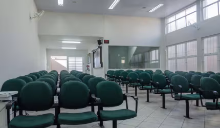 Imóvel Comercial para Venda em Hortolândia, Jardim Santa Clara do Lago I, 2 dormitórios, 3 banheiros, 2 vagas