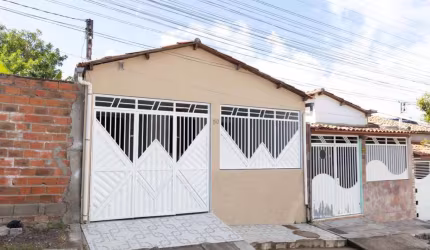 Casa para Venda em Ipirá, Jaguarão, 2 dormitórios, 2 banheiros, 1 vaga