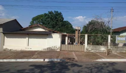 Casa para Venda em Goiânia, Setor Santos Dumont, 1 dormitório, 1 banheiro