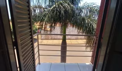 Sobrado para Venda em Panorama, Ginásio, 2 dormitórios, 1 banheiro, 1 vaga