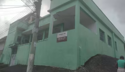 Ponto Comercial para Venda em Queimados, Vila São Francisco, 1 dormitório, 2 banheiros