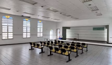 Ponto Comercial para Venda em Rio de Janeiro, Praça Seca, 4 dormitórios, 3 banheiros, 4 vagas