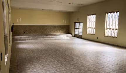 Ponto Comercial para Venda em Guararapes, Jardim Industrial, 2 banheiros
