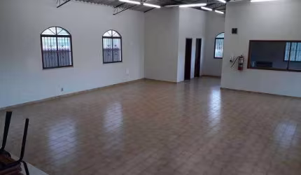 Ponto Comercial para Venda em Miguel Pereira, Governador Portela, 1 dormitório, 2 banheiros