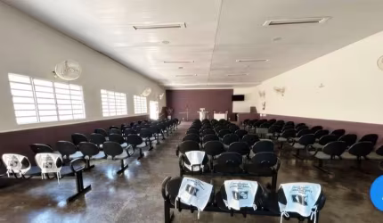 Ponto Comercial para Venda em Uberlândia, Jardim das Palmeiras, 1 dormitório, 2 banheiros
