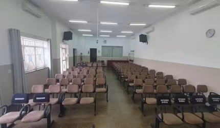 Ponto Comercial para Venda em Agudos, Centro, 1 dormitório, 2 banheiros