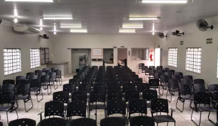 Ponto Comercial para Venda em Araguaína, Loteamento Planalto, 1 dormitório, 2 banheiros