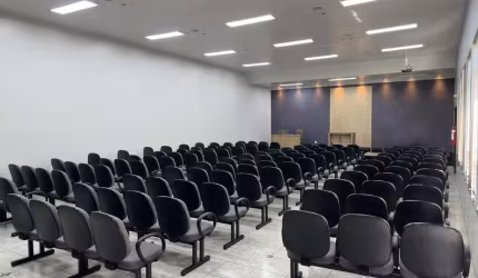 Sala Comercial para Venda em Chapecó, São Cristóvão, 2 banheiros, 2 vagas