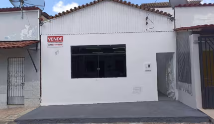 Imóvel Comercial para Venda em Camacan, Centro, 1 dormitório, 1 banheiro
