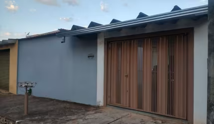 Casa para Venda em São Sebastião do Paraíso, Centro, 1 dormitório, 1 banheiro, 2 vagas