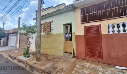 Casa para Venda em Ribeirão Preto, Sumarezinho, 2 dormitórios, 1 banheiro, 1 vaga