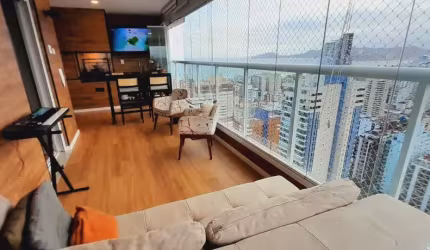 APARTAMENTO 3 SUÍTES COM VISTA MAR NO CORAÇÃO DO GONZAGA
