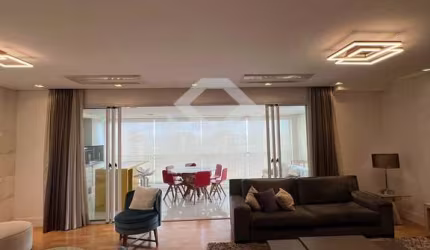 Apartamento à venda com 192m, 4 dormitórios, 2 suítes, 4 Vagas, Varanda Gourmet, Chácara Califórnia