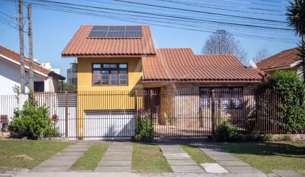 Casa Encantadora e Ensolarada no Bairro Alto.