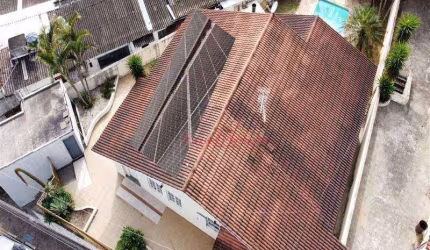 Casa com 3 dormitórios à venda, 200 m² por R$ 2.000.000,00 - Jardim Rincão - Arujá/SP