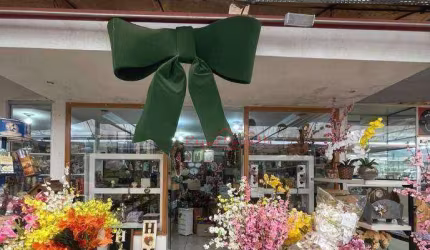 OPORTUNIDADE- Passo o ponto- Ateliê/Loja à venda, dentro do Otsubo Center- Itaquaquecetuba/SP