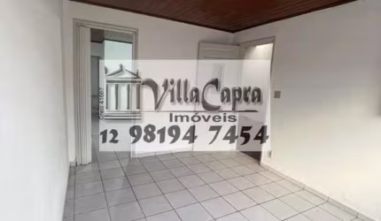 Casa para Venda em São José dos Campos, Vila Betânia, 2 dormitórios, 1 banheiro, 2 vagas