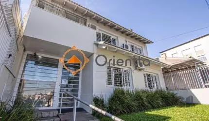 Casa 10 dormitórios para alugar Passo da Areia Porto Alegre/RS
