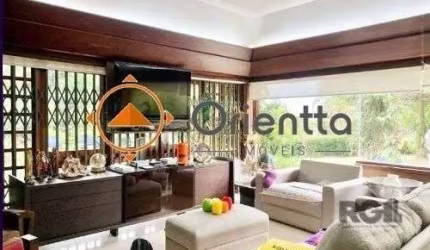 Imobiliária Orientta ALUGA EXCELENTE CASA no bairro Espírito Santo.