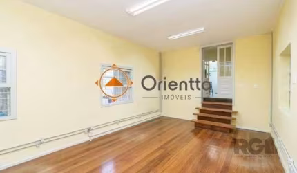 Casa comercial 7 dormitórios para alugar São João Porto Alegre/RS