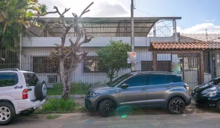 Casa no Sarandi de 2 dormitórios e 2 vagas