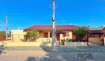 Casa 4 dormitórios à venda Restinga Porto Alegre/RS