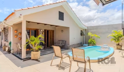 Casa 3 dormitórios I Suíte Master I vaga p/5 carros I Bairro Cav